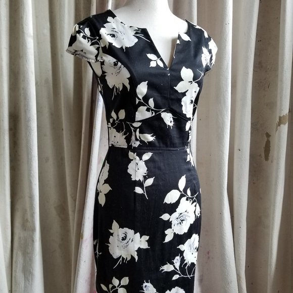 Vintage Style Black and White Cap Sleeve Dress - Picture 1 of 6